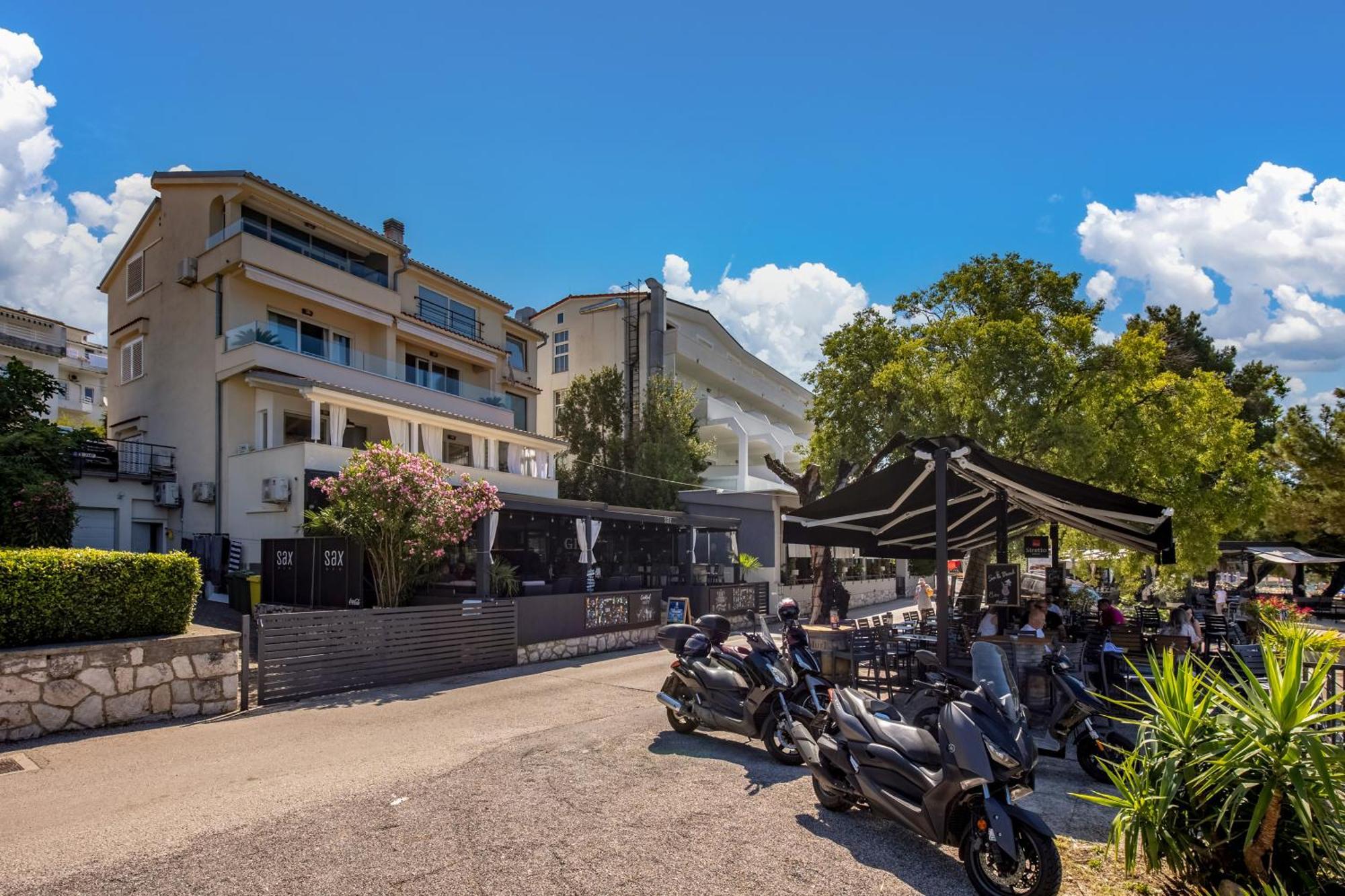 Apartments Sax Криквеница Екстериор снимка